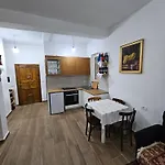 Bujtinat Skenderi 2