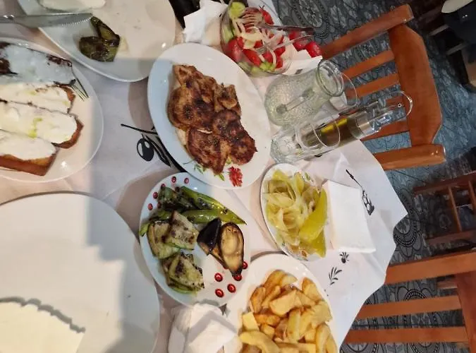 度假居 Bujtinat Skenderi 2 Gjinar