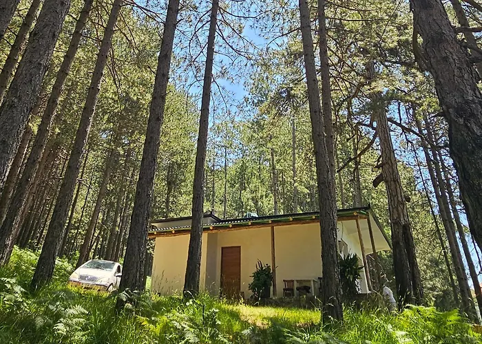 度假居 Bujtinat Skenderi 2 Gjinar