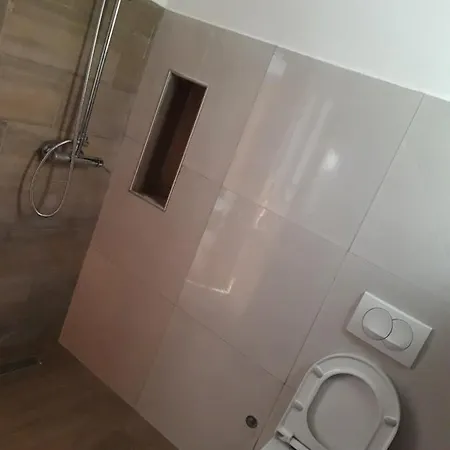 Bujtinat Skenderi 2