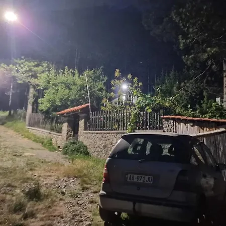 Bujtinat Skenderi 2 *